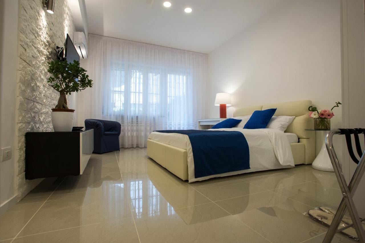 Casa Teresa Bed & Breakfast 那不勒斯 外观 照片